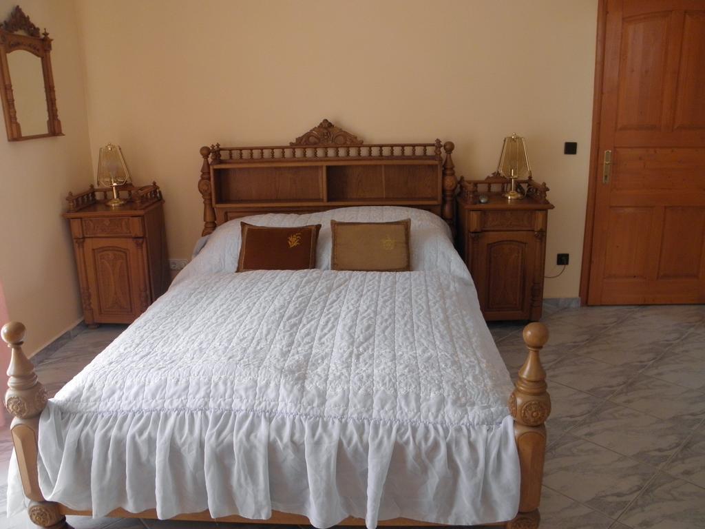 Kristaly Apartman Bed & Breakfast Heviz Exterior photo